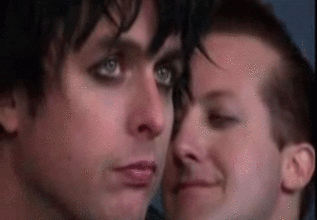 tumblr_m4lk4hVHr91r953rvo1_400.gif