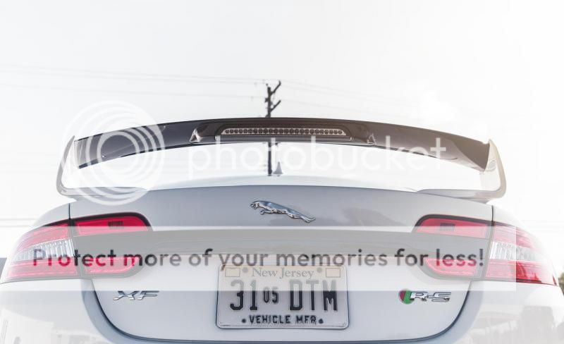 [Image: 2014-jaguar-xfr-s-photo-547729-s-1280x782.jpg]