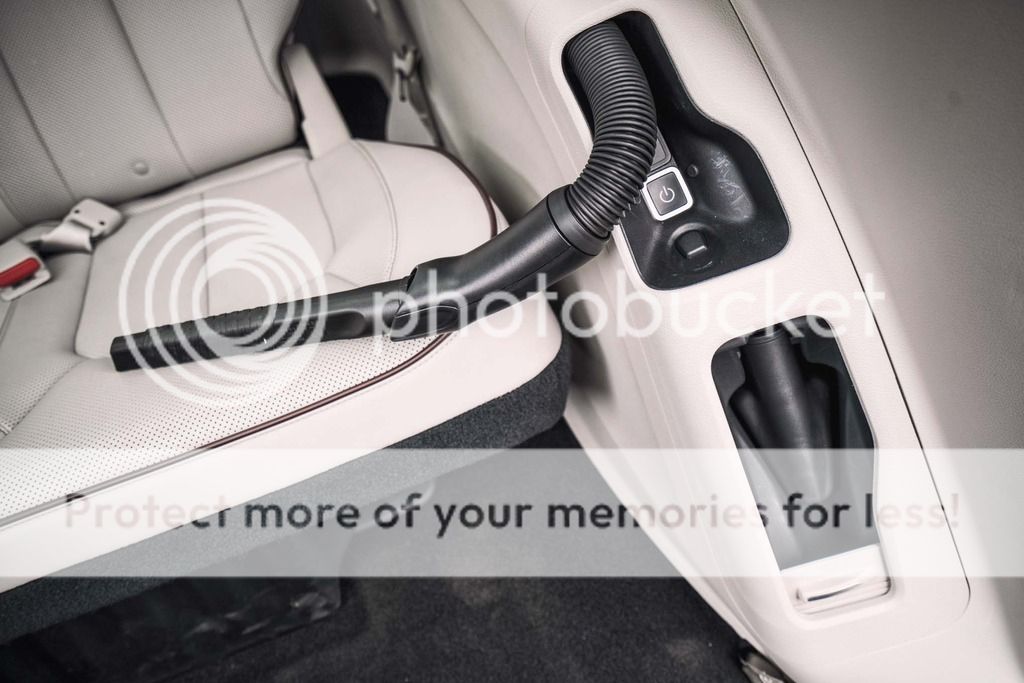 [Image: 2017-Chrysler-Pacifica-interior-vac.jpg]