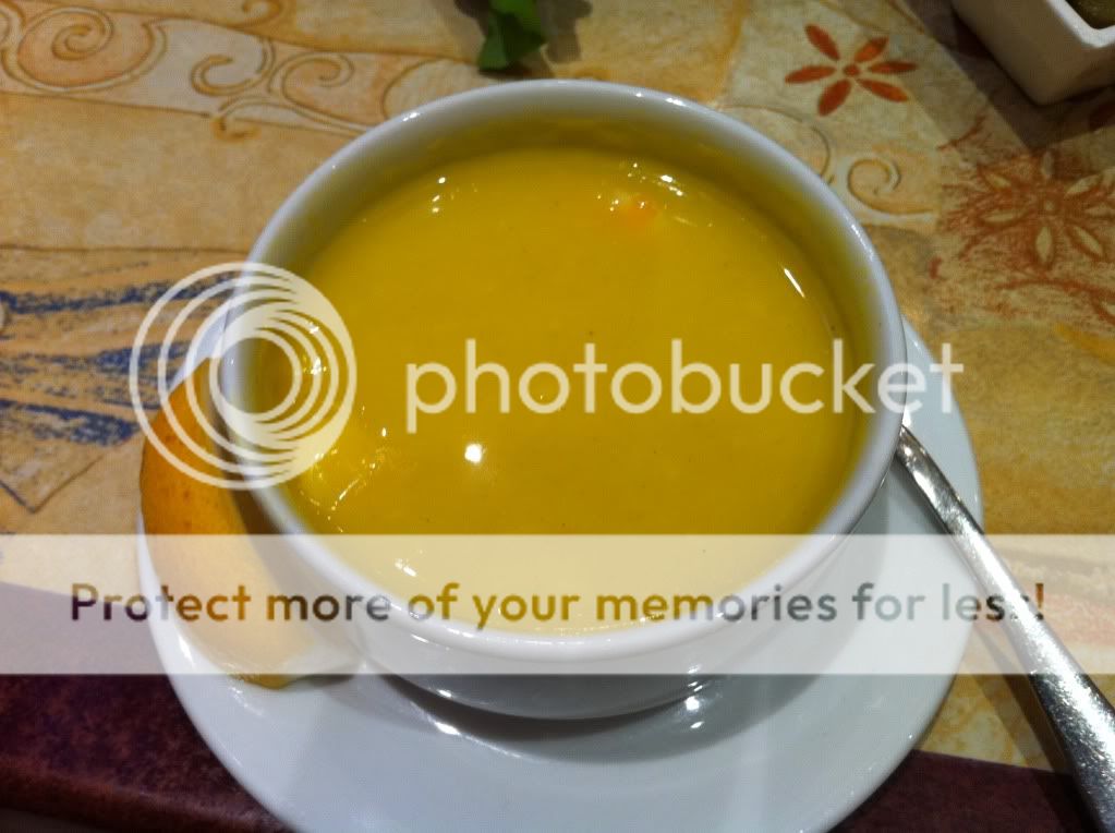 小扁豆汤,蚕豆糊,蚕豆糊在阿拉伯食谱中相当有名,是有名的早餐之一,名